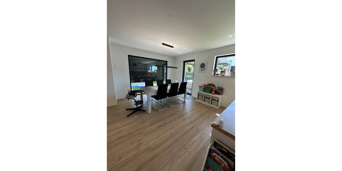Einfamilienhaus Sankt Katharinen (Landkreis Neuwied) - 7 Zimmer, 180 m&sup2;, 2.400&euro; | Angebot:26806002