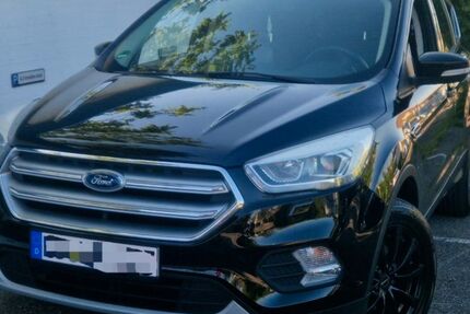 Ford Kuga 130.500 km 8.300 &euro; Esslingen 73734