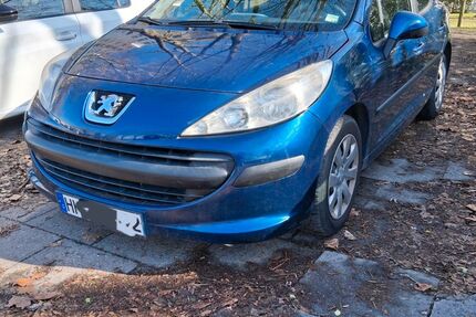 Peugeot 207 148.000 km 1.999 &euro; Hamburg 22309