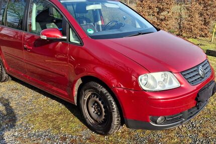 VW Touran 277.113 km 2.450 &euro; Stemwede 32351