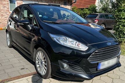 Ford Fiesta 62.135 km 7.499 &euro; Hamburg 22147