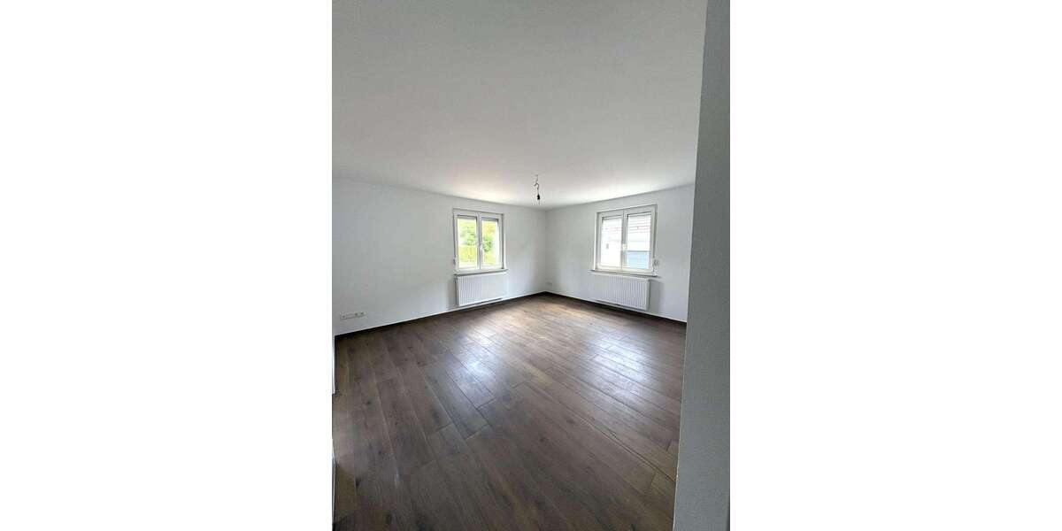 Etagenwohnung Friedrichshafen - 4 Zimmer, 87 m&sup2;, 1.250&euro; | Angebot:26972633
