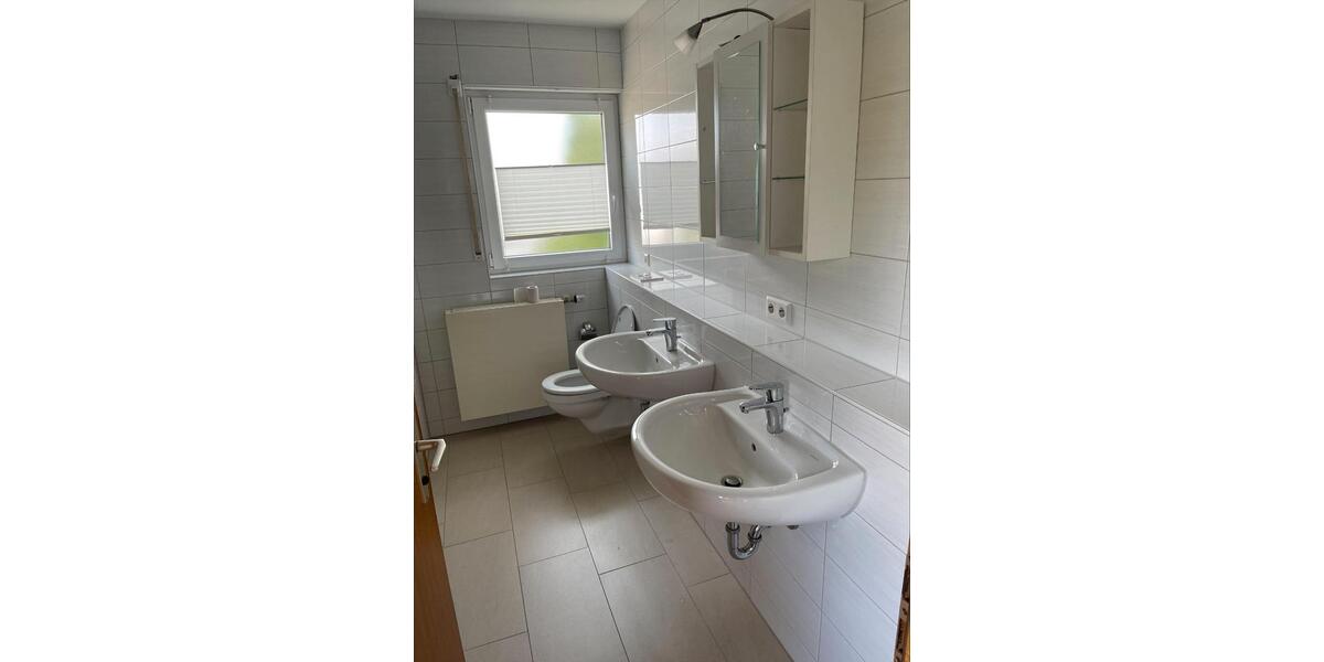 Einfamilienhaus Brackenheim - 6 Zimmer, 196 m&sup2;, 600.000&euro; | Angebot:26777191