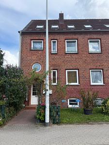 KAPITALANLAGE MIT ENTWICKLUNGSPOTENZIAL - Mehrfamilienhaus, Wohnhaus Rostock Alt Bartelsdorf | Angebot:27132774