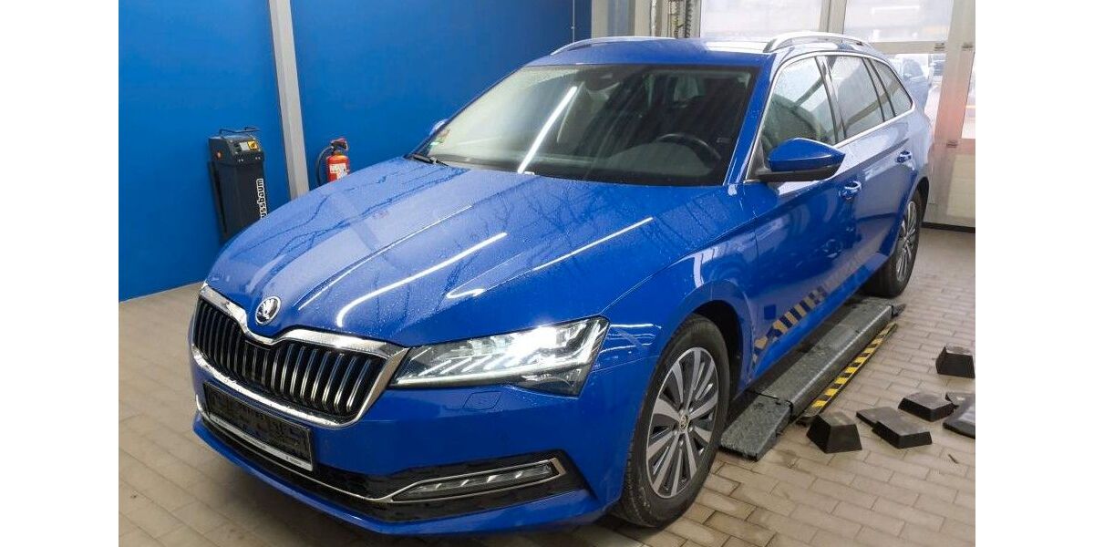 Skoda Superb 138.300 km 18.499 &euro; Kornwestheim 70806
