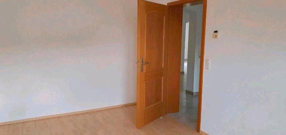 Erdgeschoßwohnung Hirschaid - 5 Zimmer, 145 m&sup2;, 1.400&euro; | Angebot:26181916