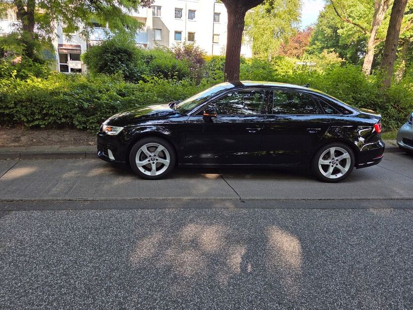 Audi A3 143.000 km 16.600 € Hamburg 22547