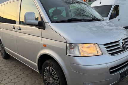 VW T5 Transporter 200.000 km 9.500 &euro; Hamburg 20537