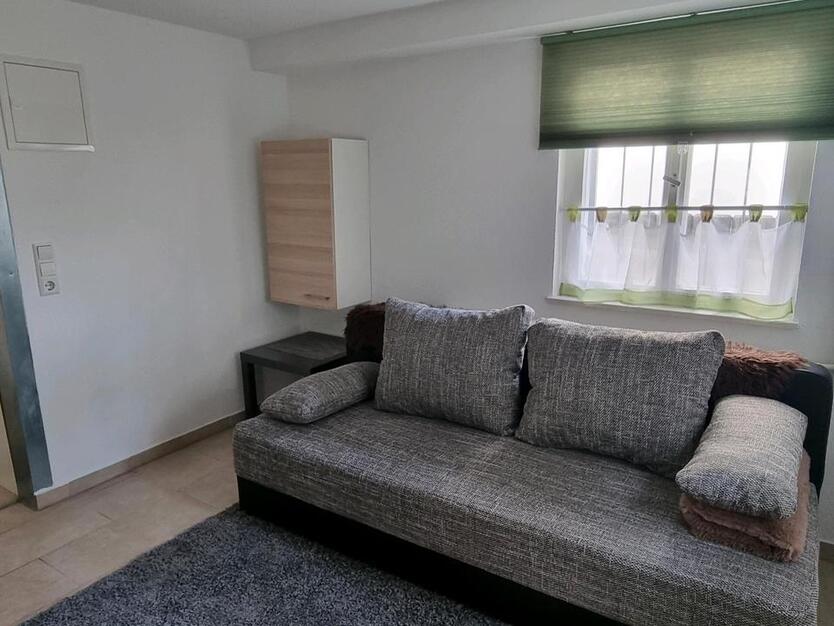 1 Zimmer Wohnung möbliert