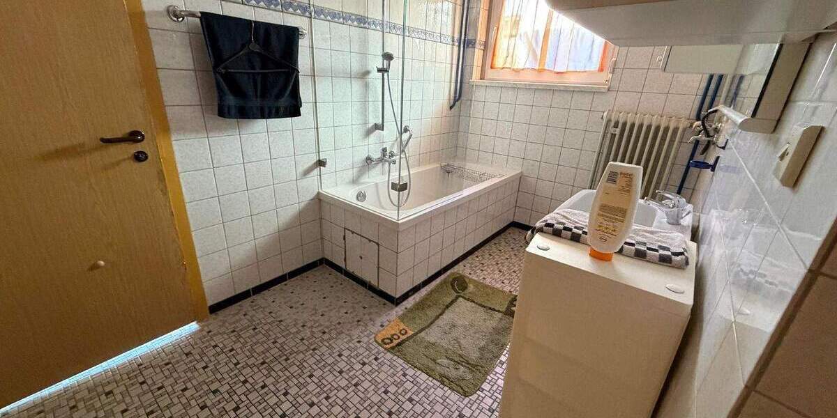 Mehrfamilienhaus, Wohnhaus Weil der Stadt Münklingen - 9 Zimmer, 189 m&sup2;, 739.000&euro; | Angebot:25358130