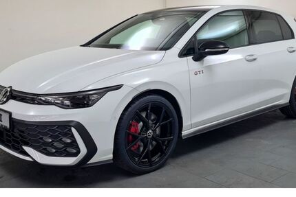 VW Golf 1.250 km 42.820 &euro; Ebersberg bei München 85560