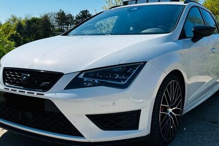 Seat Leon 140.000 km 19.900 &euro; Bautzen 02625