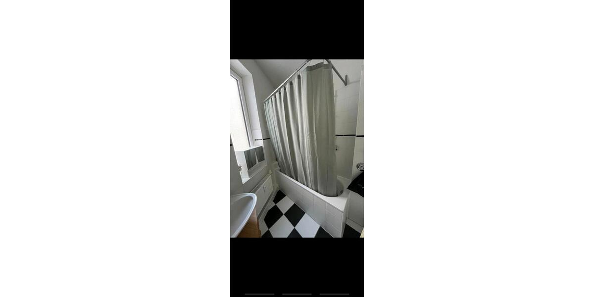 Etagenwohnung Flensburg - 5 Zimmer, 125 m&sup2;, 1.529&euro; | Angebot:25943285