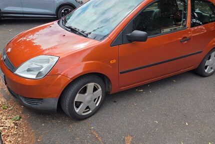 Ford Fiesta 190.000 km 1.280 &euro; Karben 61184