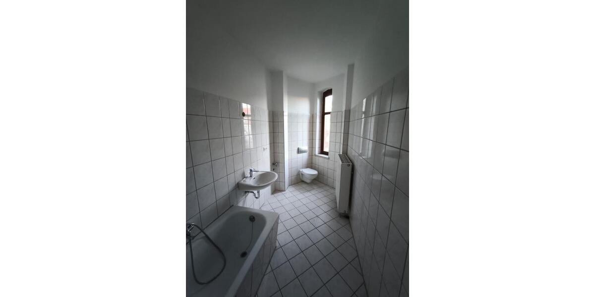 Etagenwohnung Zwickau - 4 Zimmer, 95 m&sup2;, 650&euro; | Angebot:26008269