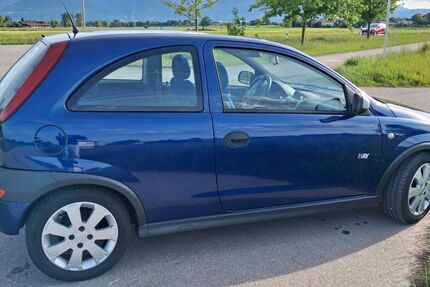Opel Corsa 138.100 km 800 &euro; Rosenheim 83022