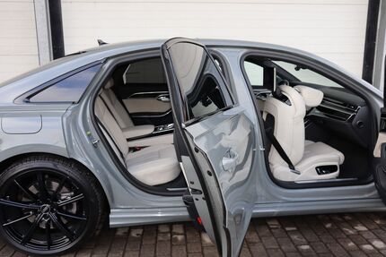 Audi A8 38.000 km 97.500 &euro; Passau 94034