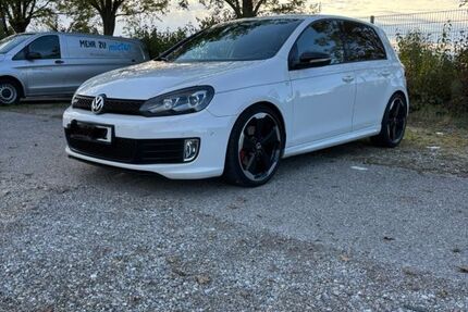 VW Golf 151.000 km 13.300 &euro; München 81739