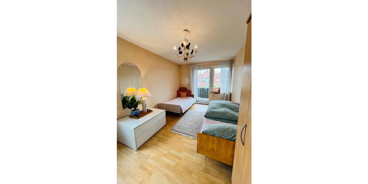 Reihenhaus Amberg - 4 Zimmer, 122 m&sup2;, 1.900&euro; | Angebot:26617784