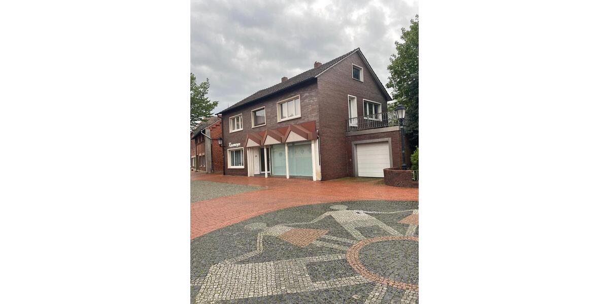 Einfamilienhaus EFH zentrale Lage in Löningen WG-fähig 8 zimmer