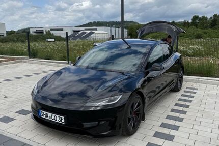 Tesla Model 3 15.000 km 55.000 &euro; Schwäbisch Hall 74523