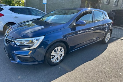 Renault Megane 76.000 km 8.990 &euro; Duisburg 47138