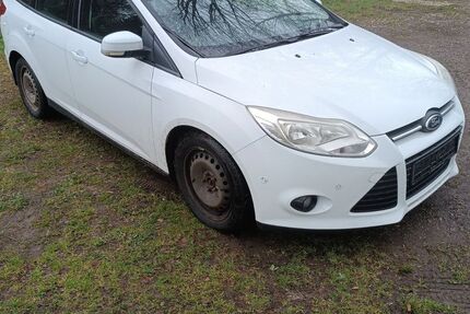 Ford Focus 206.000 km 2.200 &euro; Chemnitz 09123