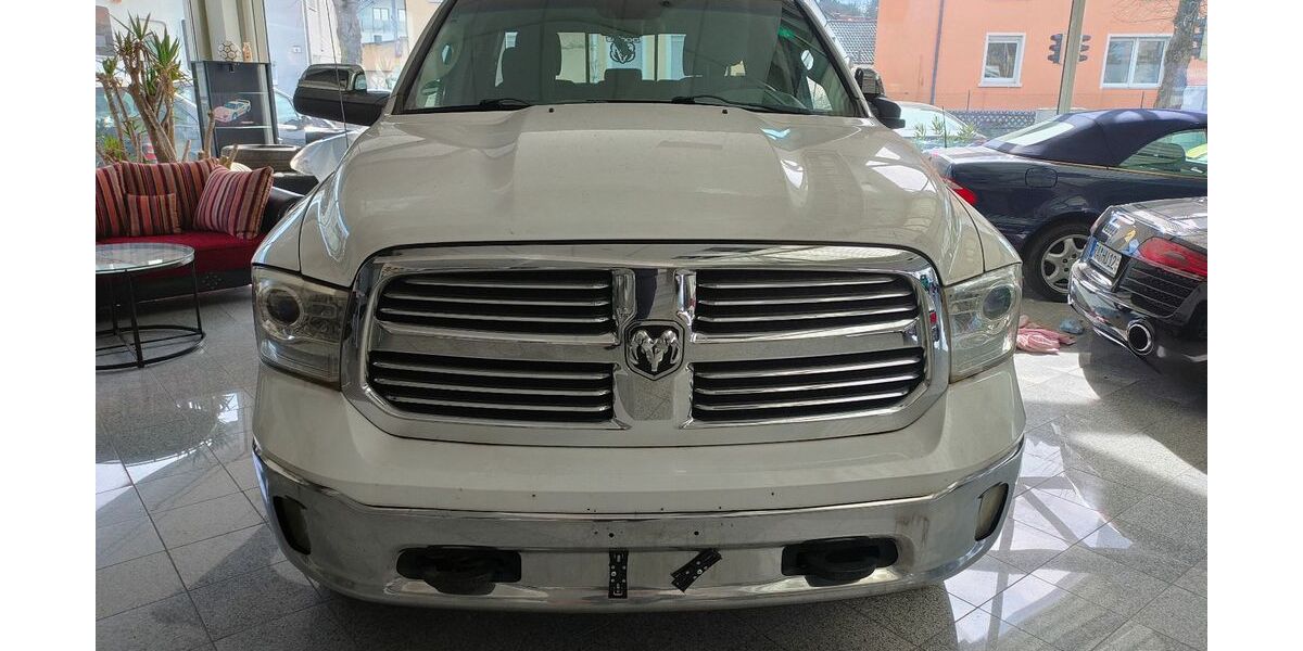 Dodge RAM 228.000 km 14.900 &euro; Baden Baden 76532