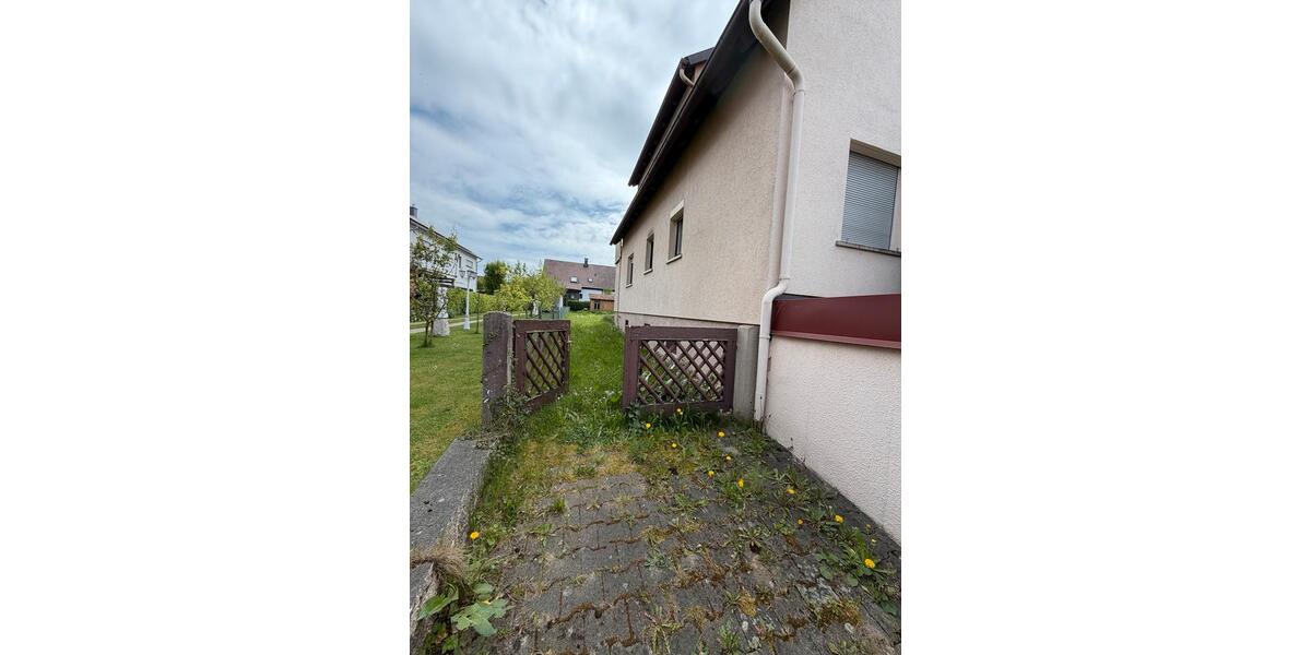 Erdgeschoßwohnung Bondorf - 3 Zimmer, 85 m&sup2;, 1.100&euro; | Angebot:26660126