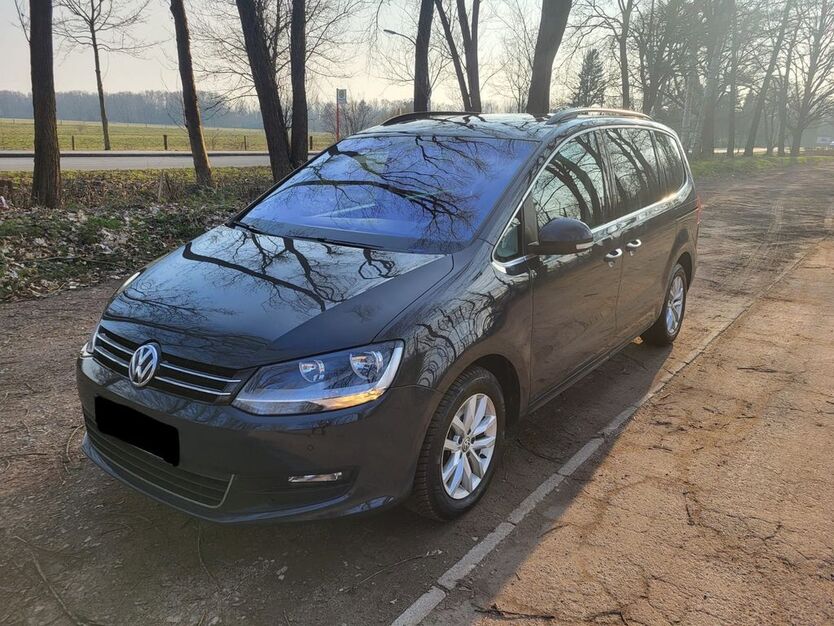 VW Sharan 245.803 km 10.450 € Neu-Allermöhe 21035