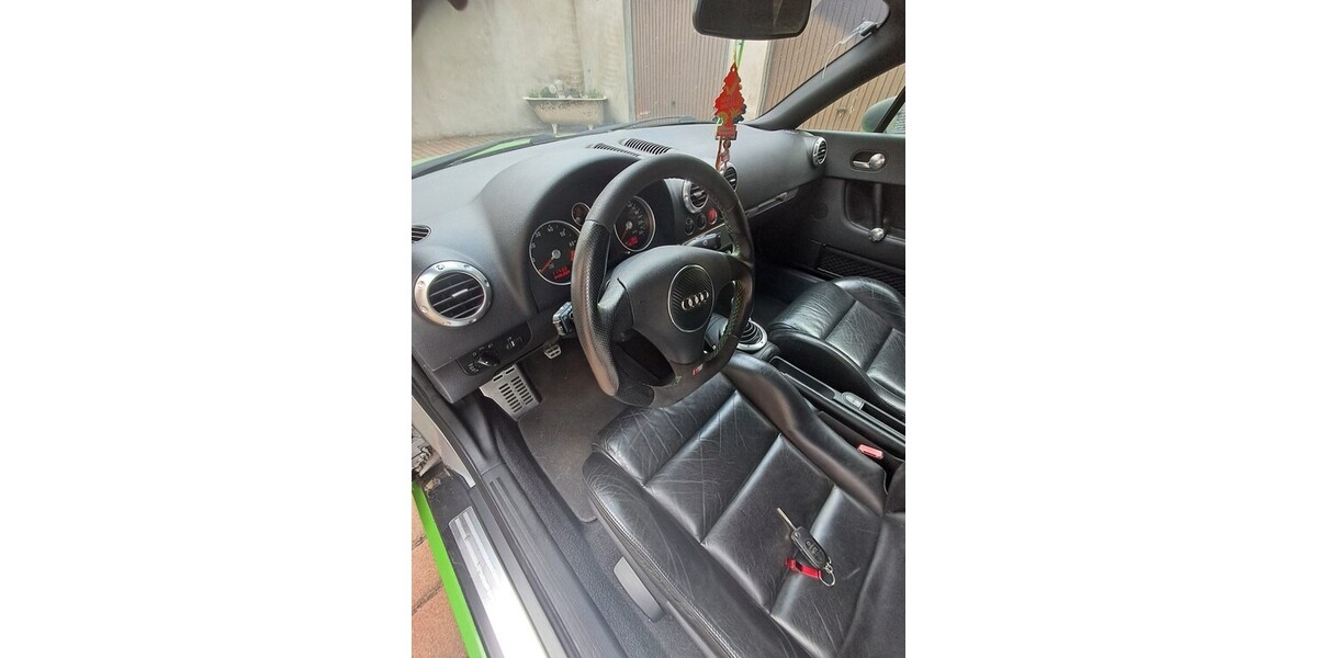 Audi TT 157.355 km 4.200 &euro; Genthin 39307