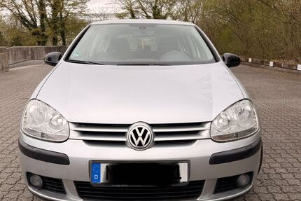 VW Golf 92.400 km 3.190 &euro; München 81677
