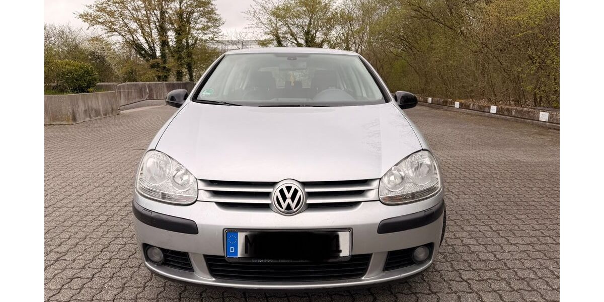 VW Golf 92.400 km 3.190 &euro; München 81677