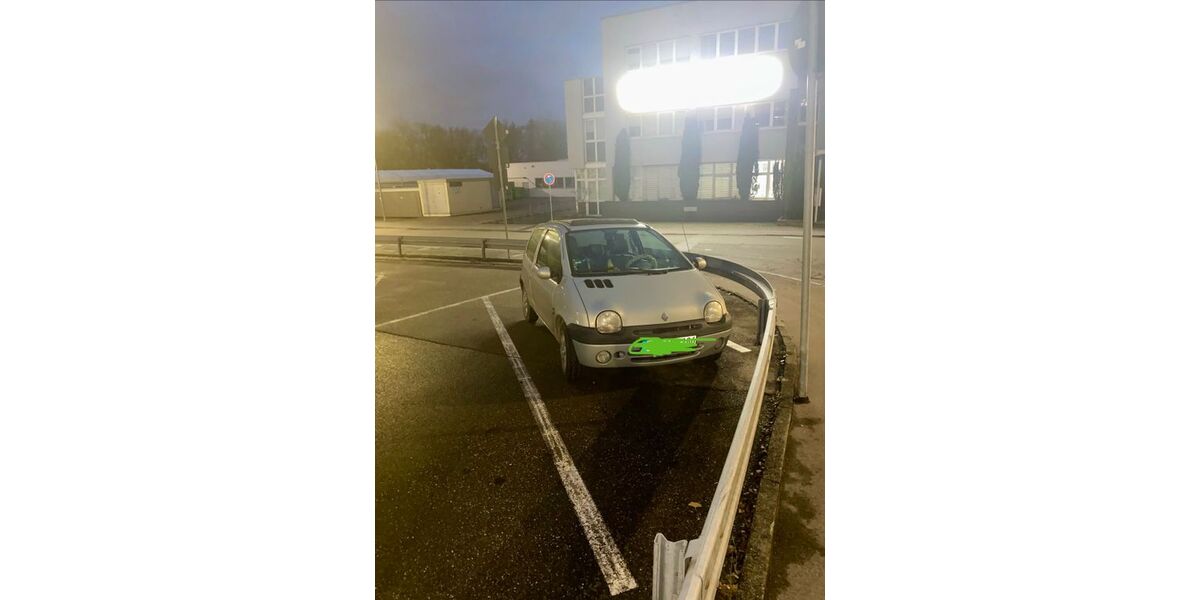 Renault Twingo 111.000 km 1.000 &euro; Hemmingen 71282