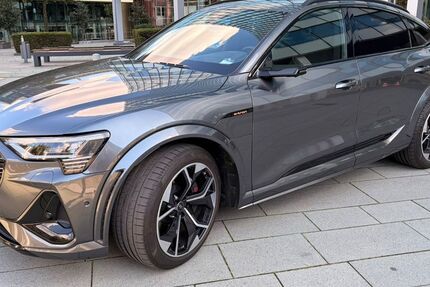 Audi e-tron 69.257 km 39.999 &euro; Hamburg 20355