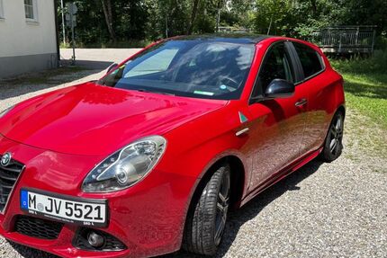 Alfa Romeo Giulietta 67.000 km 15.750 &euro; München 80799