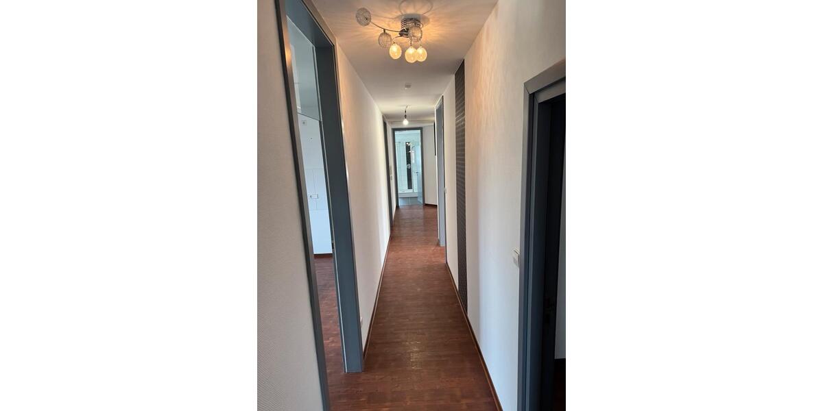 Etagenwohnung Twist - 5 Zimmer, 135 m&sup2;, 920&euro; | Angebot:26151124