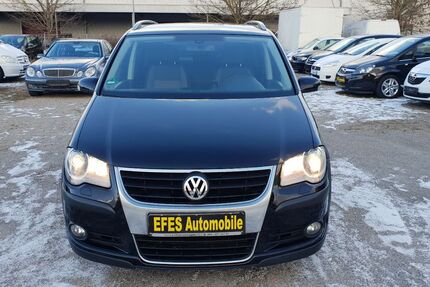 VW Touran 251.000 km 4.795 &euro; Augsburg 86167