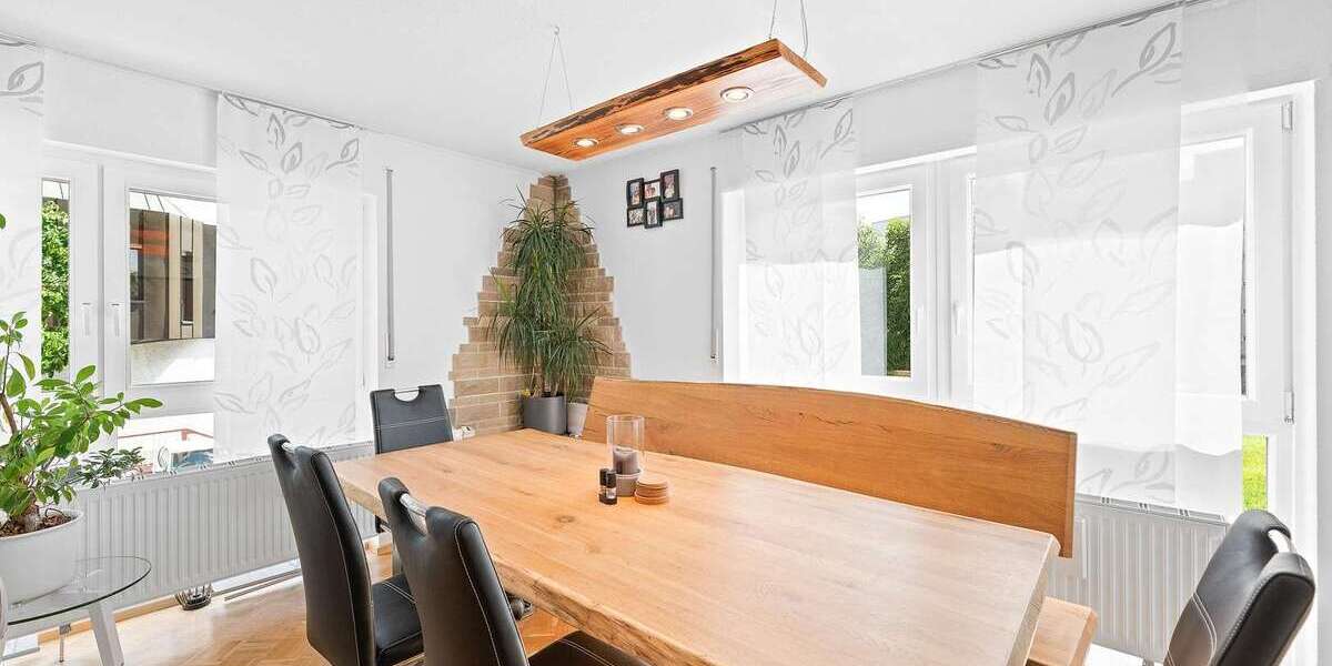 Etagenwohnung Leonberg - 3.5 Zimmer, 109 m&sup2;, 1.550&euro; | Angebot:27032259