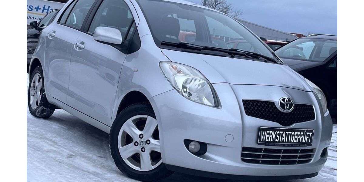 Toyota Yaris 155.000 km 5.399 &euro; Flintbek 24220