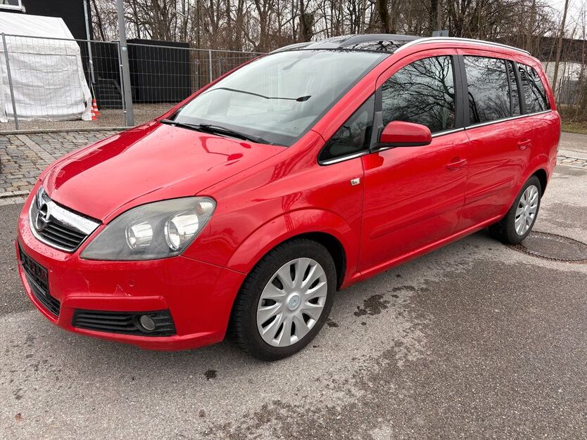 Opel Zafira 167.000 km 1.999 € München 81245