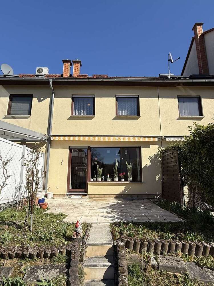 Haus zum Kaufen in Nidderau-Heldenbergen 399.000 € 118.77 m²