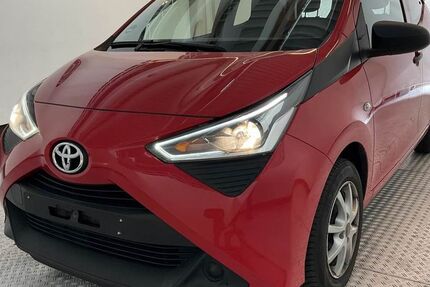 Toyota Aygo (X) 23.000 km 9.599 &euro; Kaarst 41564