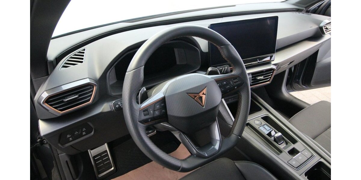 Cupra Leon Sportstourer e-HYBRID 6-DSG NAVI+LED+ACC 8.828 km 29.500 &euro; Hagenow 19230