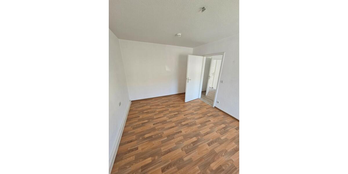 Erdgeschoßwohnung Altenburg - 2 Zimmer, 62 m&sup2;, 370&euro; | Angebot:26380938