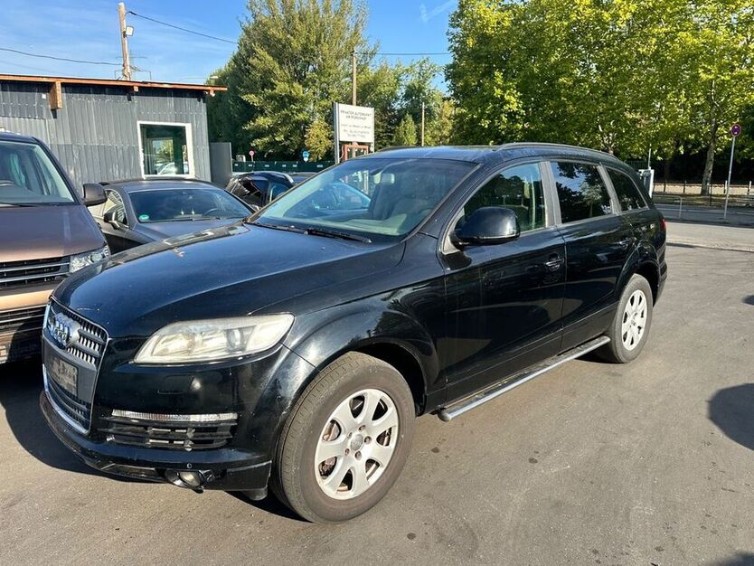 Q7