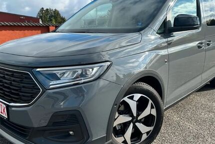 Ford Tourneo Connect 10.969 km 34.590 &euro; Neumünster 24536