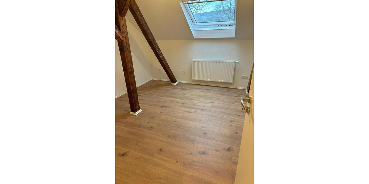 Dachgeschoßwohnung Hemer - 3 Zimmer, 75 m&sup2;, 695&euro; | Angebot:26324947