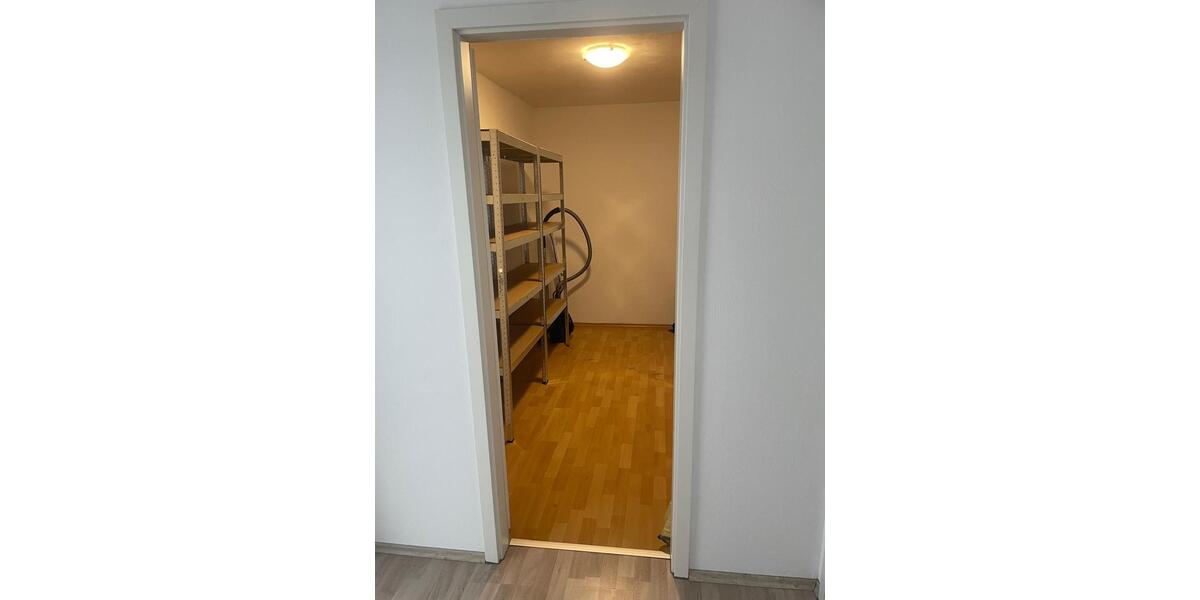 Erdgeschoßwohnung Essingen - 5.5 Zimmer, 117 m&sup2;, 325.000&euro; | Angebot:26820070
