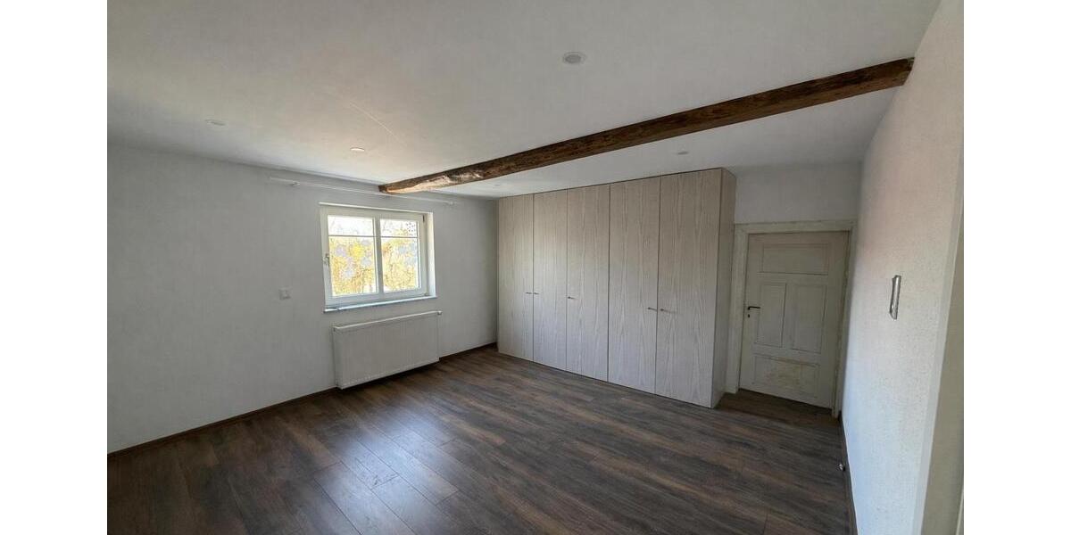 Einfamilienhaus Flieden - 6 Zimmer, 162 m&sup2;, 1.600&euro; | Angebot:26351975
